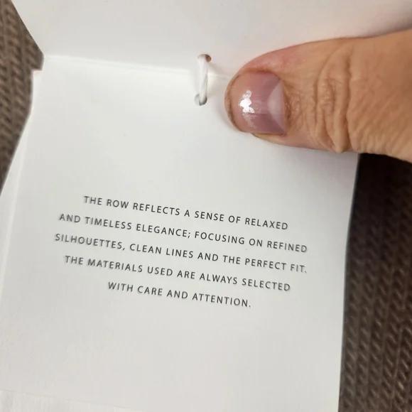 The Row Essea Cashmere Sweater size S BNWT - Picture 6 of 16